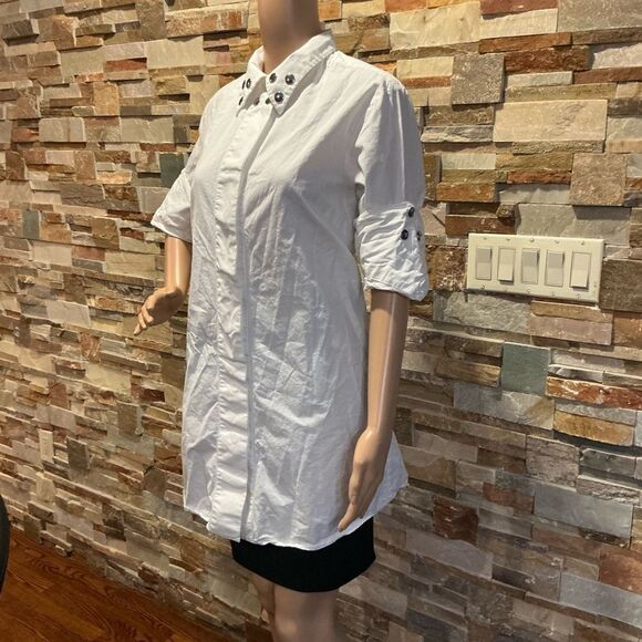 MAISON MARGIElA  White Button Down Shirt Dress with Silver Snaps - Picture 12 of 16